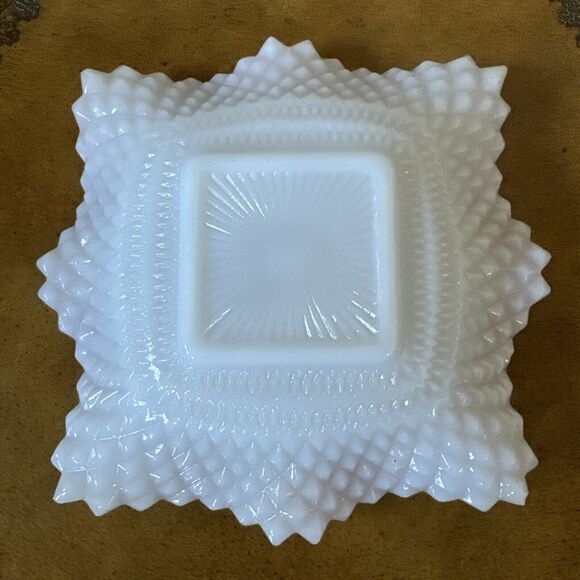 Indiana Glass Company White Glass Diamond Point Square Pink Ruffle Candy Dish - Picture 2 of 6